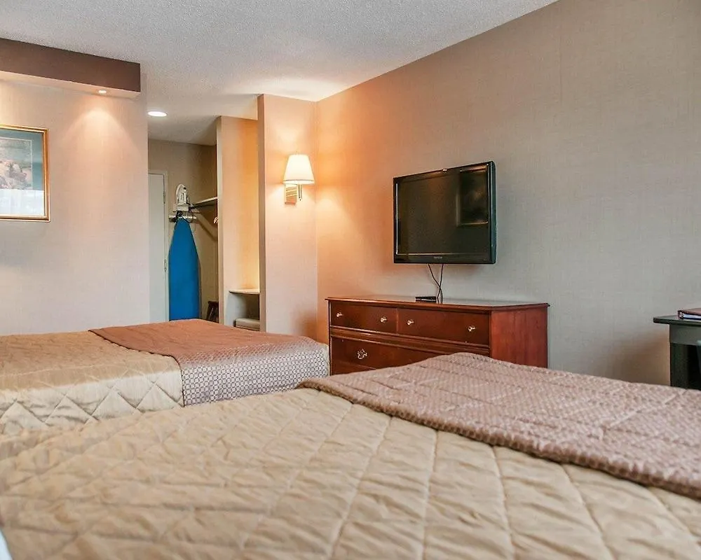 Econo Lodge Brossard