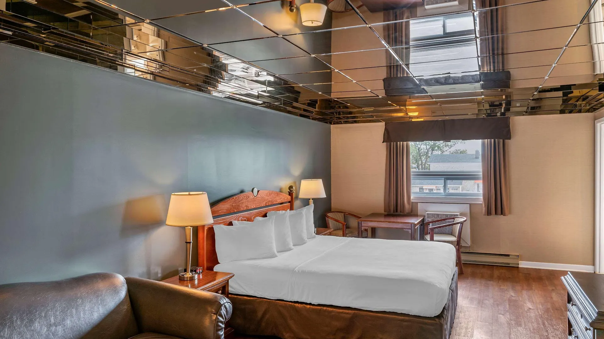 Econo Lodge Brossard