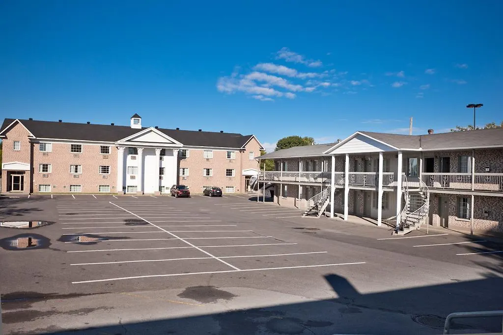 Econo Lodge Brossard 0*,