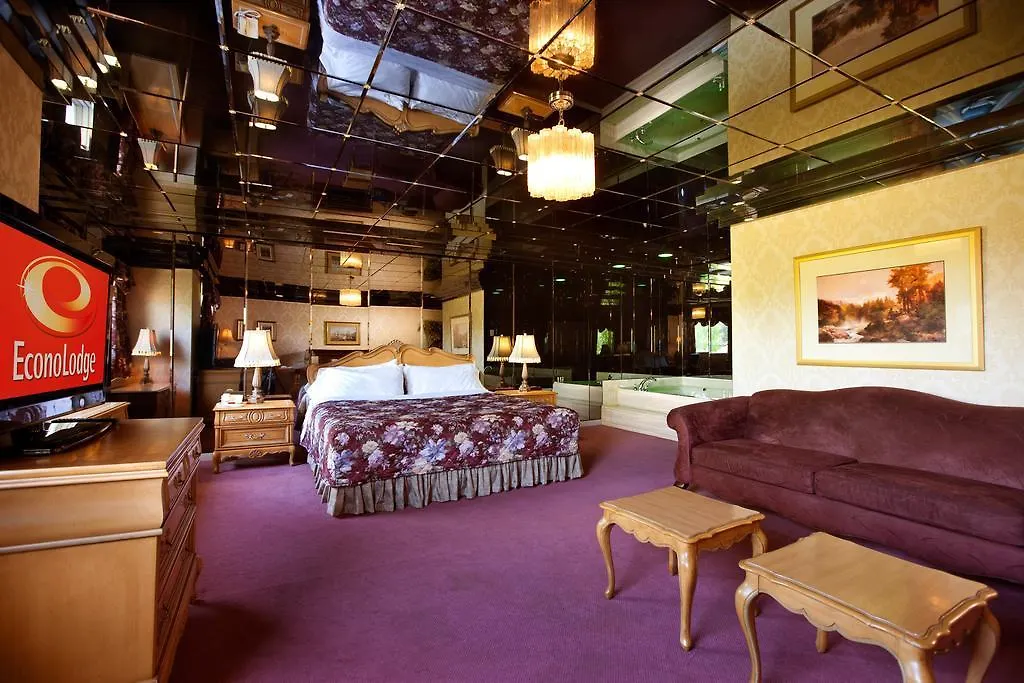 Econo Lodge Brossard 0*,