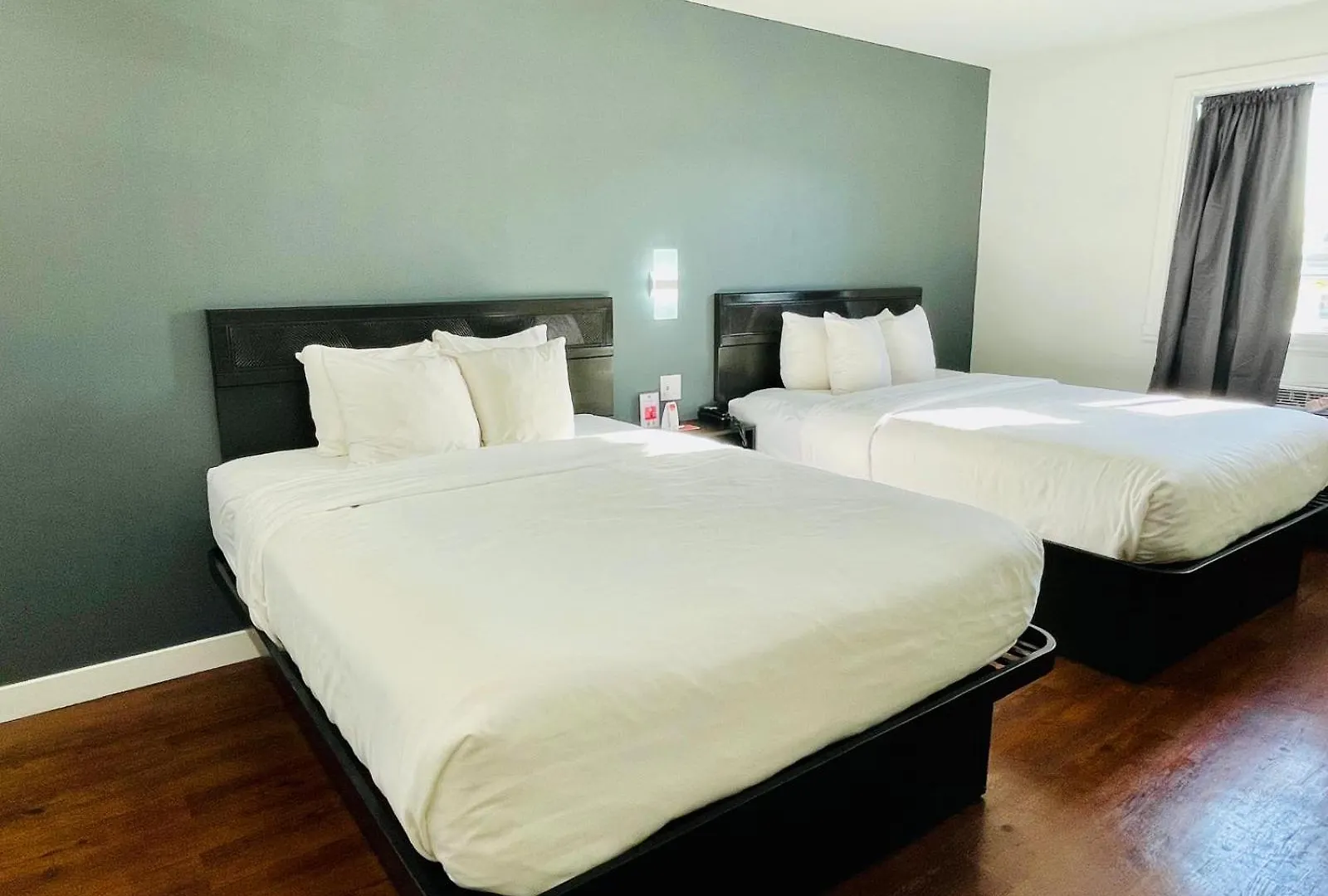 Econo Lodge Brossard
